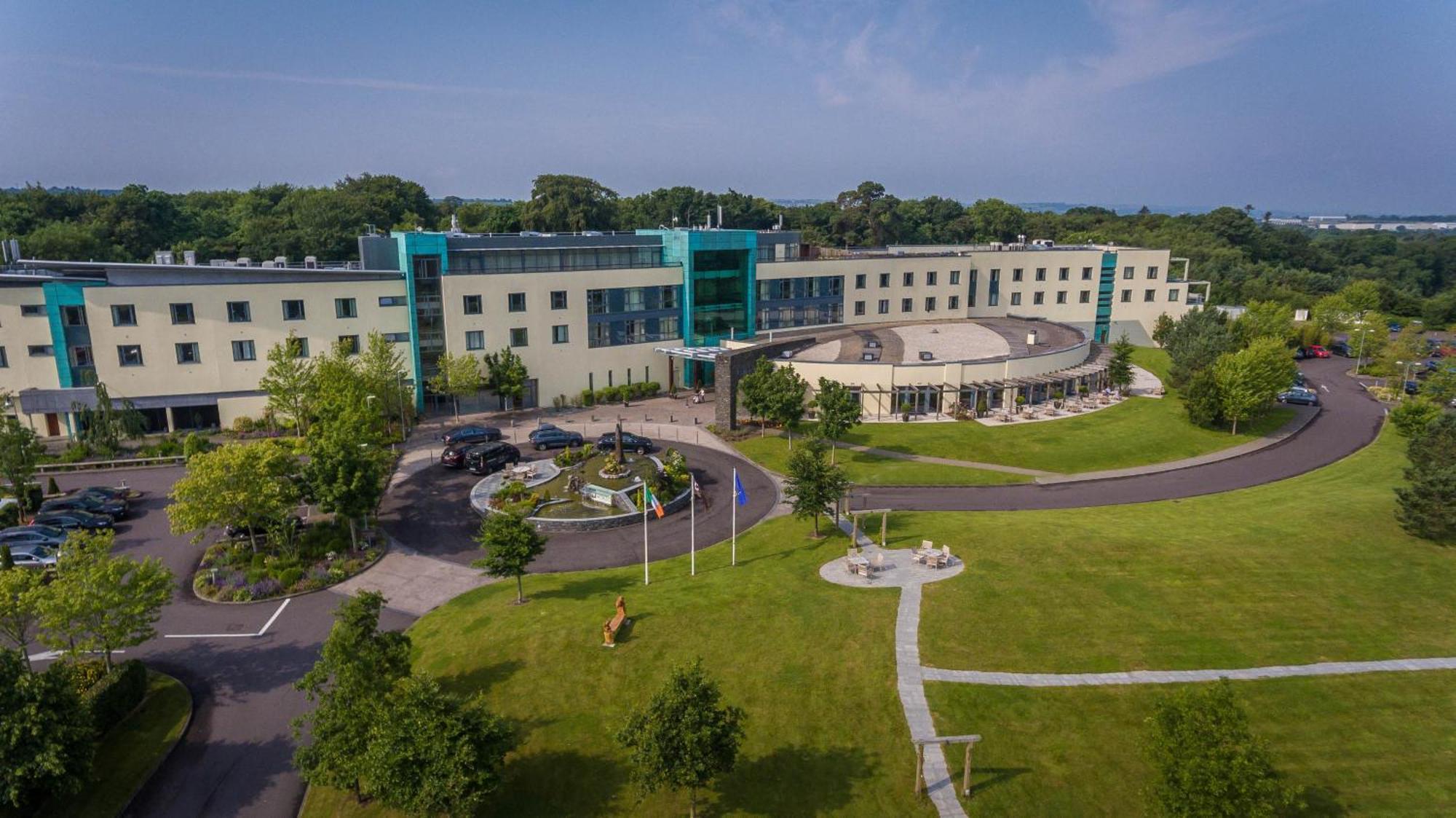 福塔岛Spa酒店 Fota 外观 照片 Aerial view of the Mid-Ulster Hospital
